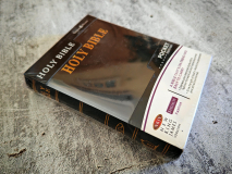 HOLY BIBLE. New King James Version. Pocket Edition. Библия Короля Иакова на английском языке. Новая версия, карманное издание, словарь, карты, закладка, слова Иисуса выделены красным /155х115/